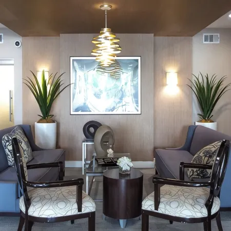 Beverly Hills Vibe 1 BR Apt + Parking, Pool Access