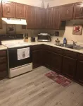 Hchideaway-Quiet, Cottagelike!  Pet Friendly!  Queen Bed!