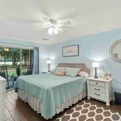 Salt & Light - 1st Floor 3BR unit in True Blue Rooms