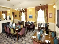 Lamb Hotel by Greene King Inns - breakfast