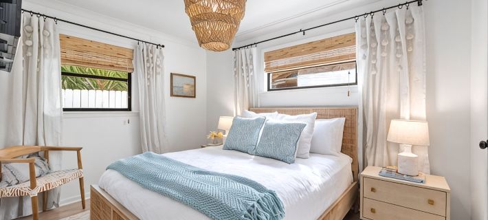 Charming Blue Mountain Bungalow in 30A. Walk or Golf Cart down to the sand. Hotels in Santa Rosa Beach