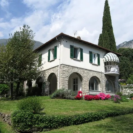 Situated in a beautiful & relaxing place on Lake Como,. Perfect family of 4.