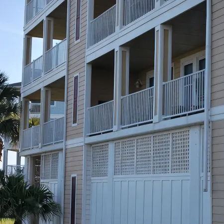 Beach front at Pointe West! Walk to the beach and all club amenities at PW!
