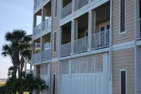 Beach front at Pointe West! Walk to the beach and all club amenities at PW!