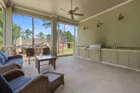 Sleeps 22! First Class home with 2 master suites on Lake Sam Rayburn! - Wifi