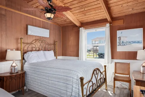 SEMI OCEANFRONT, Steps to the Beach, Unobstructed Amazing Ocean Views. Remodeled