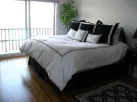 Gorgeous Waterfront Home with Spectacular Views! Book Your Getaway Now! - balcony