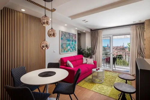 Stay in the heart of Split - Bungalows