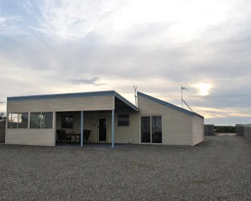 Hideaway Tom's on the Mundoo Channel Hotels in Goolwa