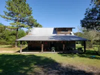 Cozy waterfront cabin on 20 acres - 2 étoiles