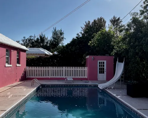 3 bedroom home with pool Hotels in Sandys