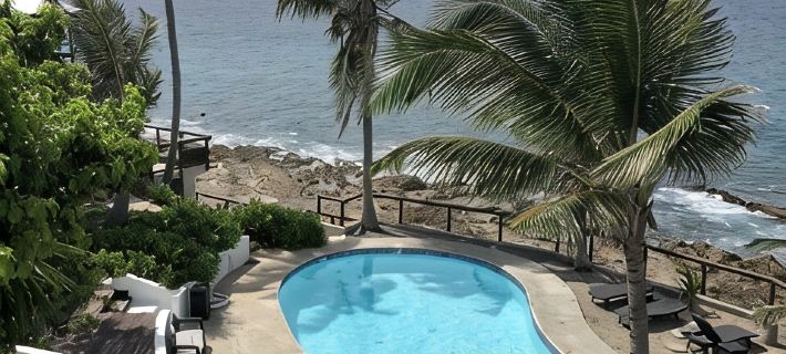 1 Br Oceanfront Condo Sleeps 4! Cane Bay! ST Croix, Usvi Caribbean No Passport! Hotels in Northcentral