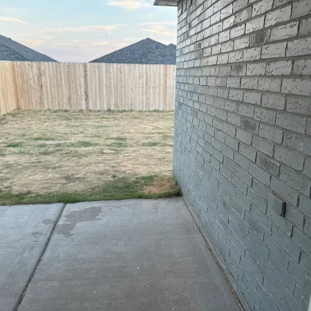 Serenity Oasis w/3 Bedrooms, 2 Baths, 7 Beds and Workspaces. Productive Paradise