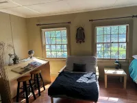 River Front Studio Apartment - 2-Star