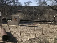 Secluded & Spacious River Retreat With A View 서턴 카운티 호텔