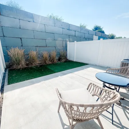Beautiful, newly built 4 bedroom with garage