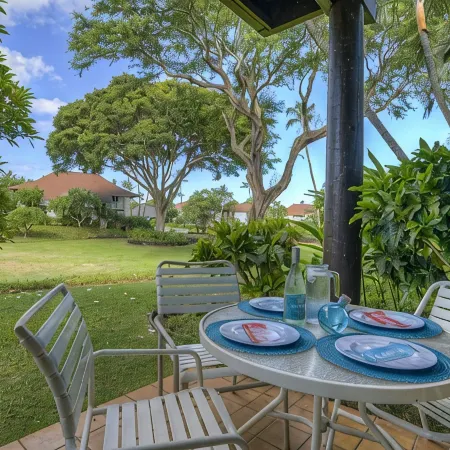 Sunny Side Waves-Beachfront-Ground Floor, Corner Unit-AC-Fresh-Updated