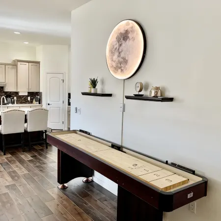 The Desert Moon- A luxurious retreat w/ amazing patio, shuffleboard, EV charger