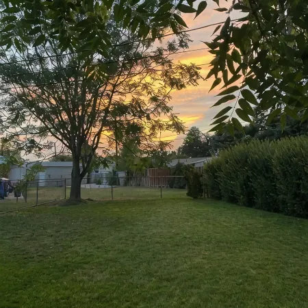 Beautiful 2 Bedroom Home In SLC with Private Hot Tub!