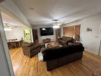 Ben Ranch House overlooking river - Full 3 Bedroom house. Minutes from Fairfax.