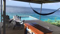 Romantic getaway on the Caribbean with private plunge pool. - 4-Star