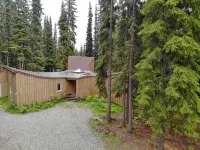 Star-Shaped Midcentury Modern Aurora Retreat + Hot Tub + Game Room - 3-Star