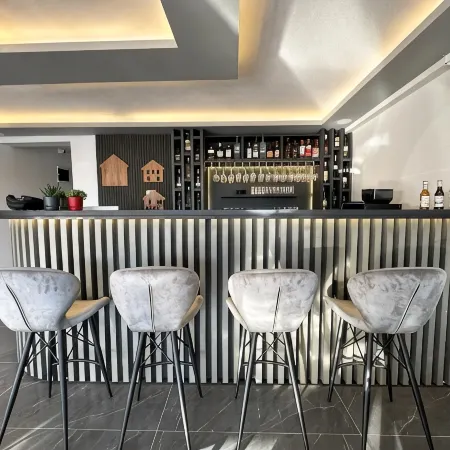 Marina Lora Sığacık