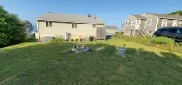 Ocean View Beach house steps from the ocean, minutes away from downtown Plymouth - 방갈로