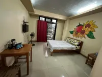 North 27 Hill Transient Rooms Near Microtel Inn and Victory Liner Baguio - balcone