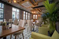 Hotel London - Airport Shuttle