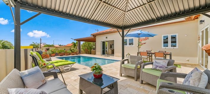 Beautiful Villa with New Private Pool サヴァネータのホテル