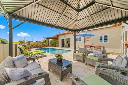Beautiful Villa with New Private Pool