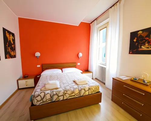 Luci A San Siro Hotels in der Nähe von U-Bahnstation Inganni