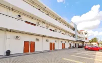 Tentram Guesthouse near Amikom Mitra RedDoorz - 2-Star