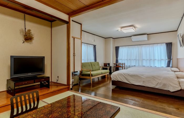 Sakuraya
