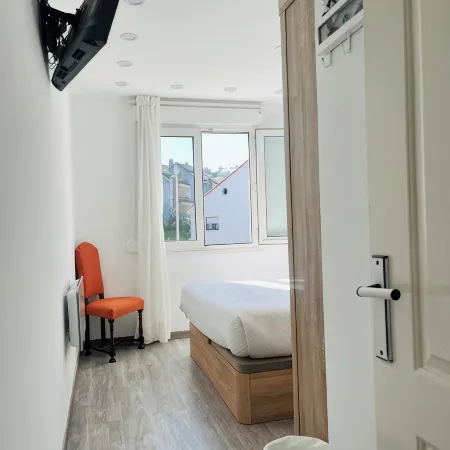 Cozy, very comfortable, very close to the beach.