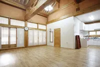 Gurye Unjoru Makdungi Hanok Stay