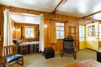 IdyllAway Vintage Cabin - Kid Friendly Cul-De-Sac!