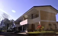 Selabintana Conference Resort - Parkplatz