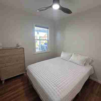 Napa Valley Downtown Apartment – Walkable Location, 31+Day Stays Rooms