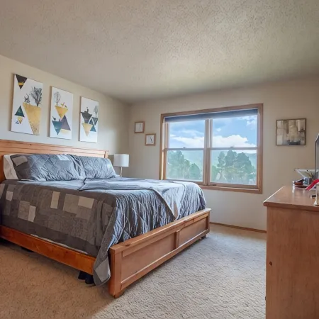 Family-Friendly Condo-1 Minute Walk to AF Lifts, Equipment Rental, Restaurants