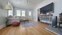 Adorable Downtown CDA Bungalow Charming 2-bedroom with AC, WiFi, Coeur d'Alene - 3 stjerner