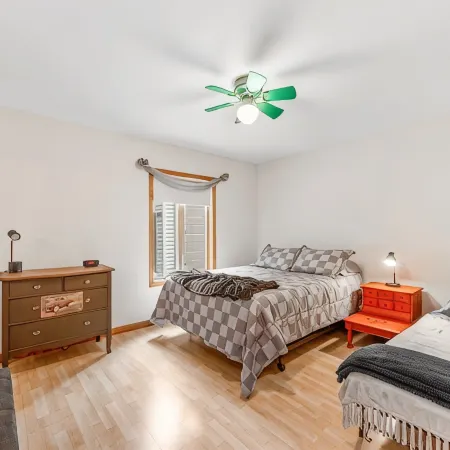 Rec Garage ~ Fire Pit ~ Pool ~ Sauna ~ Views Hotels in Scott