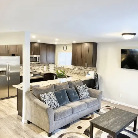 Spacious 5-bedroom house in marvelous Greeley with AC, WiFi
