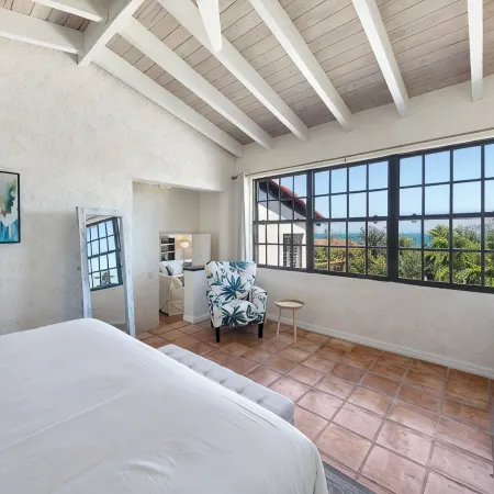 Spectacular Ocean View Villa with Pool 7-Min Walk to the Beach