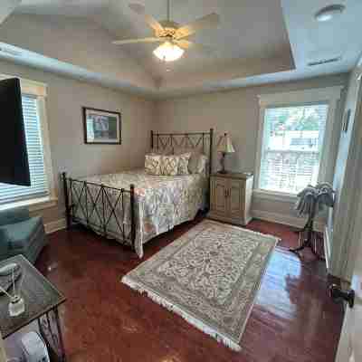 "Bess" in Park Circle, North Charleston Family Friendly Rooms