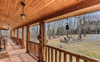 Breathe deep, stay cozy — spacious log cabin living on 30 acres in Aroda, VA - 4 tähden