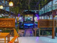 Yusro Hotel Restaurant & Convention Hotel a Peterongan