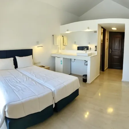 Pasiphae Hotel