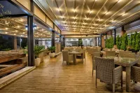 Wellness & Spa Hotel Acd - Kolam Renang